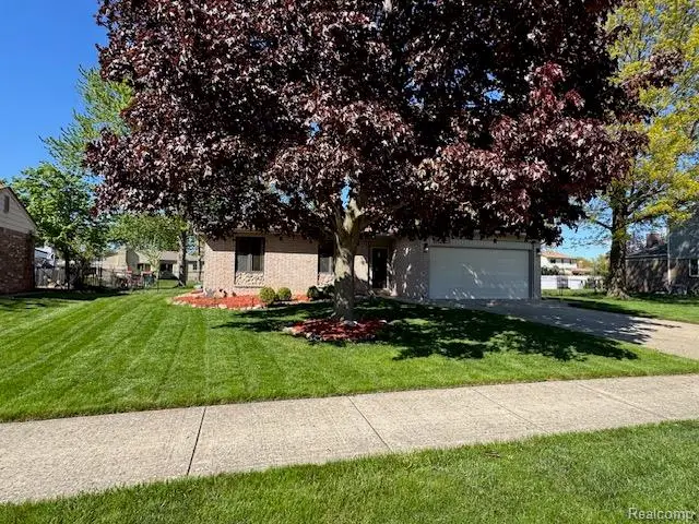 18229 Ash Creek, Macomb, MI 48044 - #2