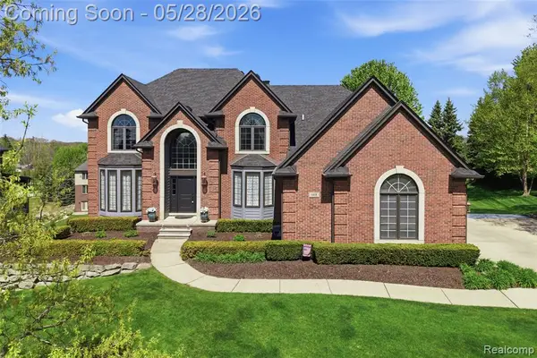 668 Springview, Rochester, MI 48307