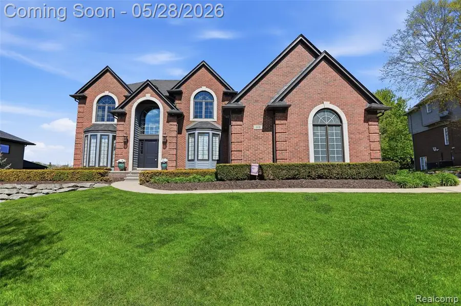 668 Springview, Rochester, MI 48307 - #2
