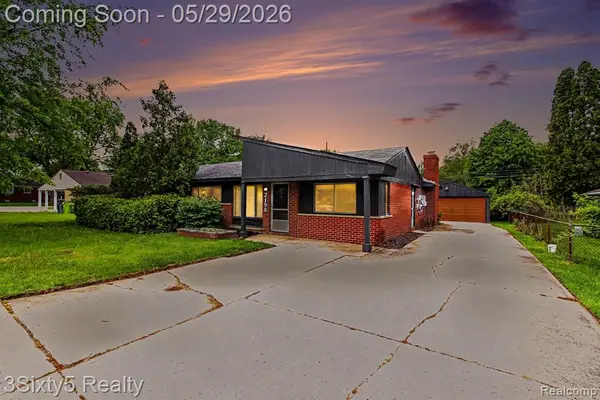 2198 Saint Joseph, West Bloomfield, MI 48324