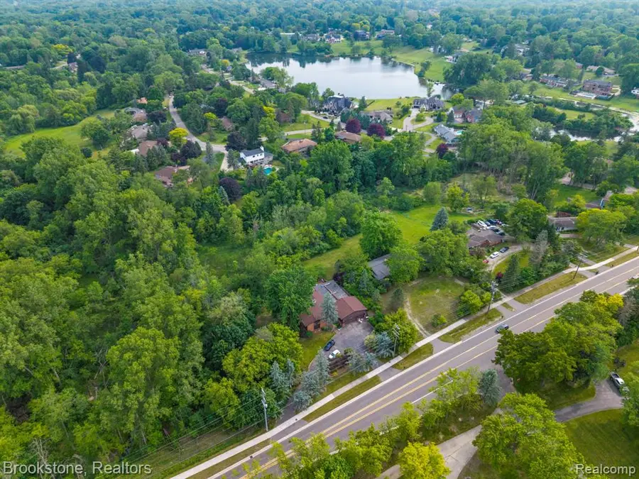4665 W Maple, Bloomfield, MI 48301 - #2