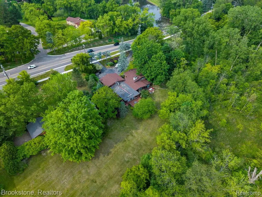 4665 W Maple, Bloomfield, MI 48301 - #3