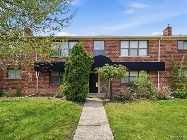 25707 Woodward, Royal Oak, MI 48067