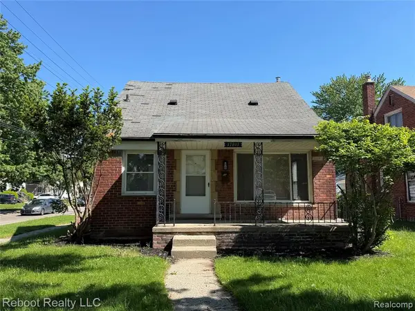 17811 Lincoln, Roseville, MI 48066