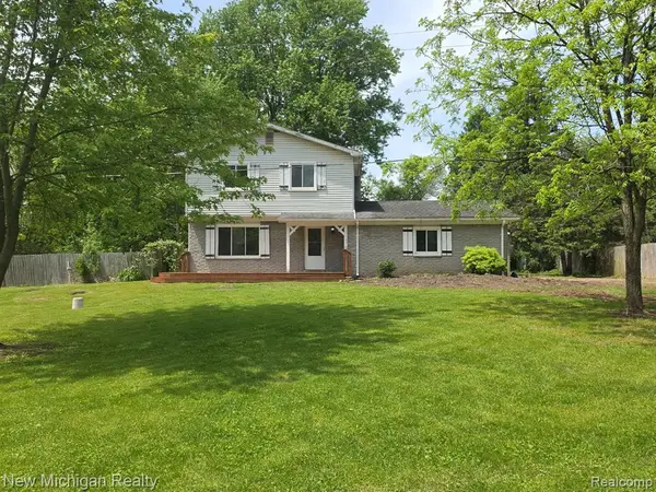 895 Garner, Milford, MI 48380