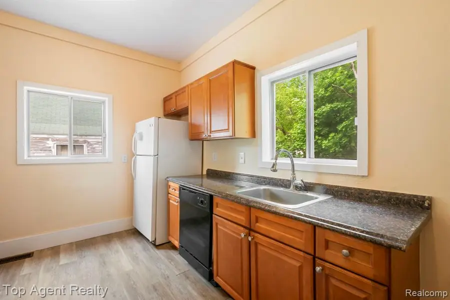 50 Henderson, Pontiac, MI 48341 - #3