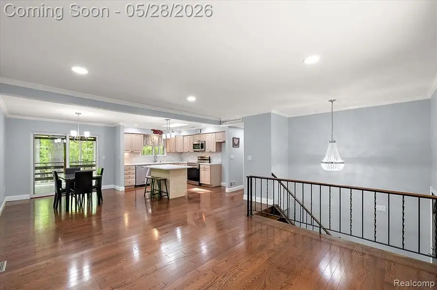 25136 Westmoreland, Farmington Hills, MI 48336 - #2