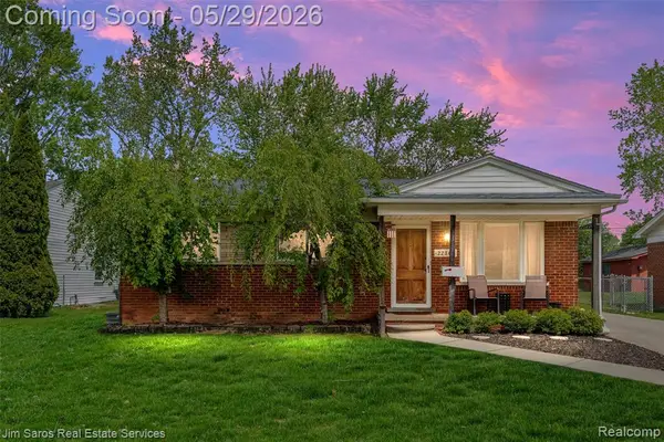 22801 Lake, Saint Clair Shores, MI 48082