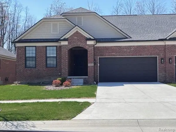55933 Oak Pointe, Shelby Twp, MI 48315