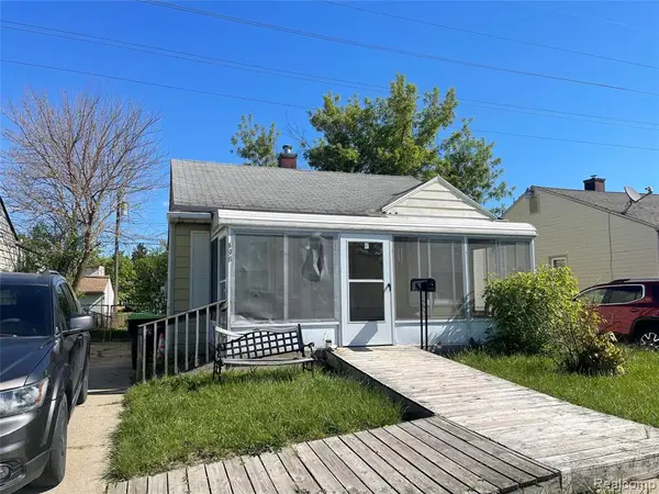 498 Montana, Pontiac, MI 48341