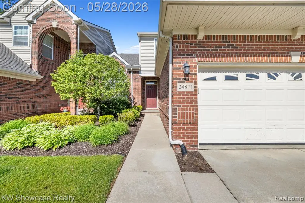 24871 Valleywood #47, South Lyon, MI 48178 - #1