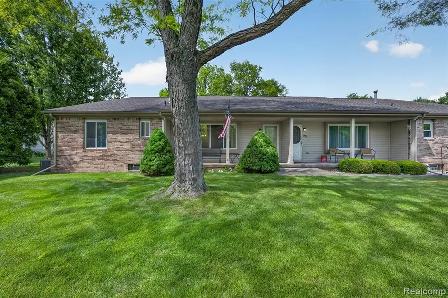 1484 Leisure, Flint, MI 48507 - #2