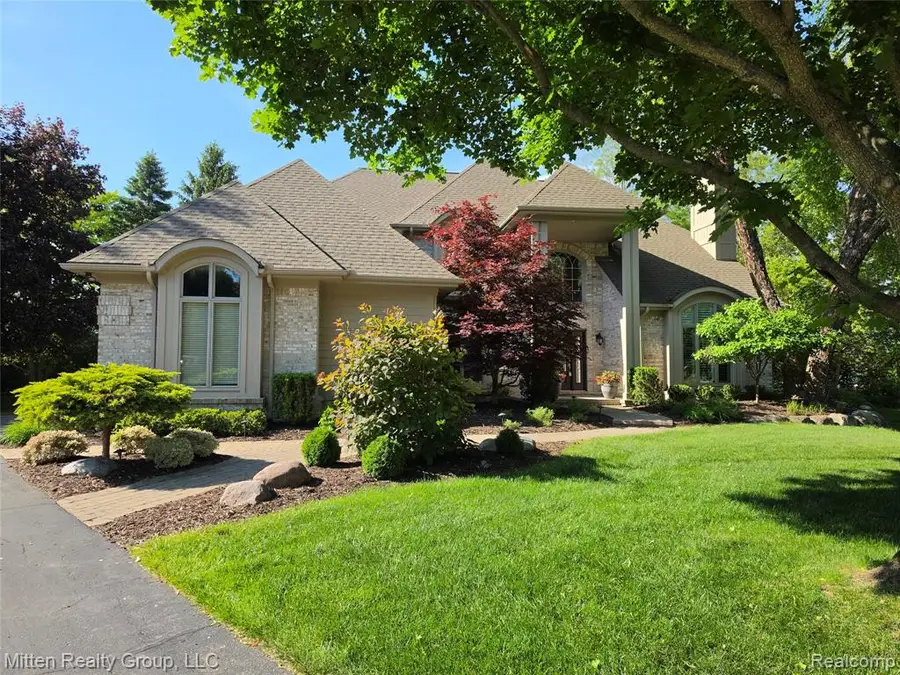3351 Red Fox, West Bloomfield, MI 48324 - #2