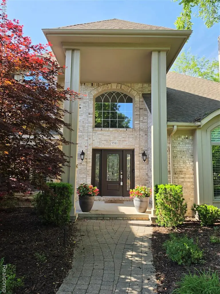 3351 Red Fox, West Bloomfield, MI 48324 - #3