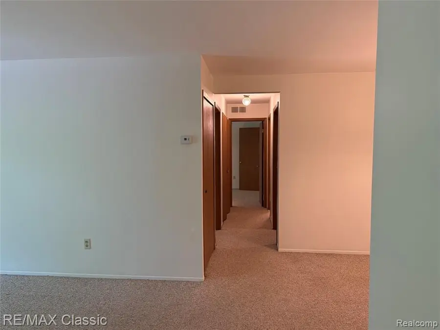 7806 Manor #103, Westland, MI 48185 - #2