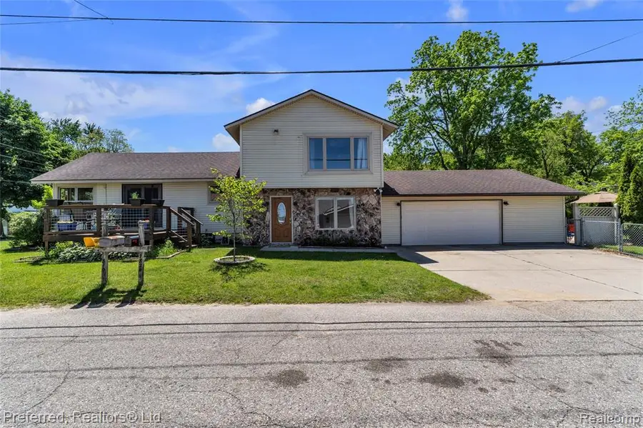 2400 Gillham, West Bloomfield, MI 48324 - #3