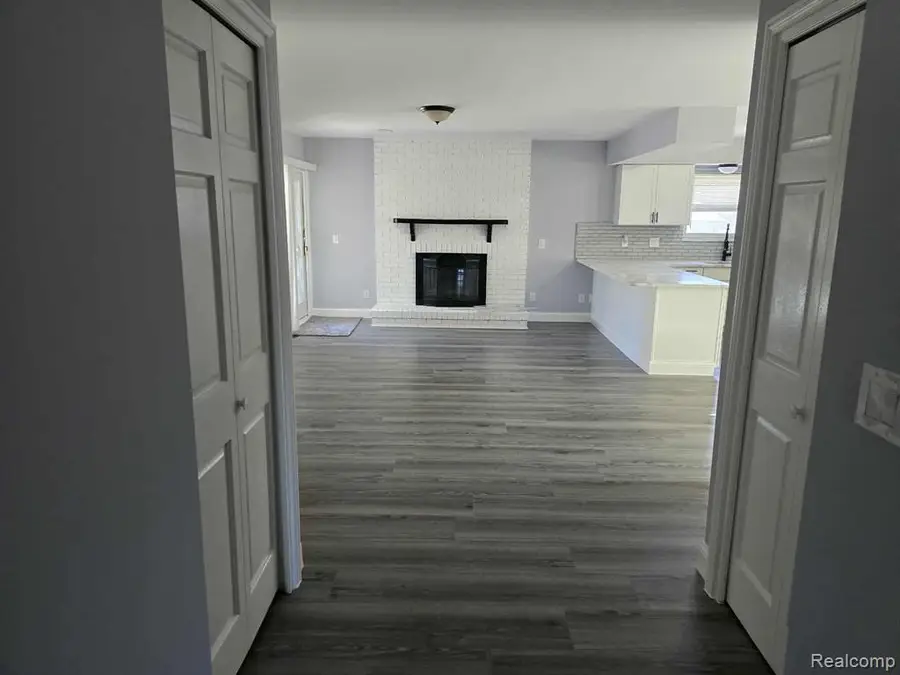 25592 Cloie, Warren, MI 48089 - #2