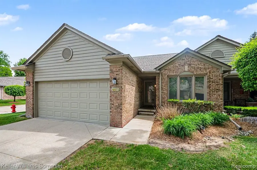 4432 Thornwood, Warren, MI 48092 - #3