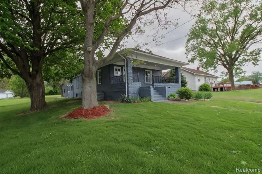 3280 E Atherton, Burton, MI 48529 - #3