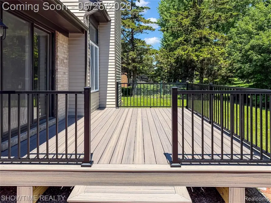 23010 Willowbrook, Farmington Hills, MI 48335 - #3