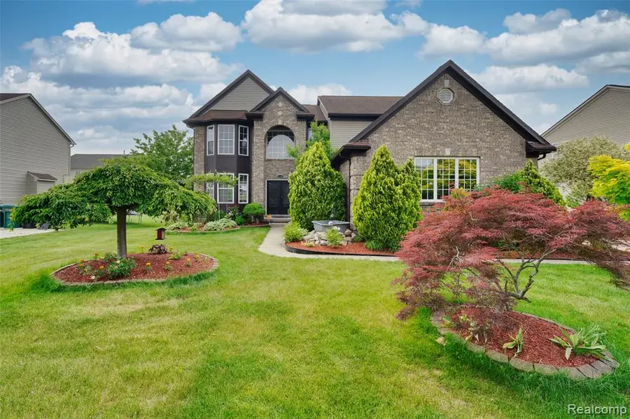 6330 Sadie Lane, Belleville, MI 48111 - #3