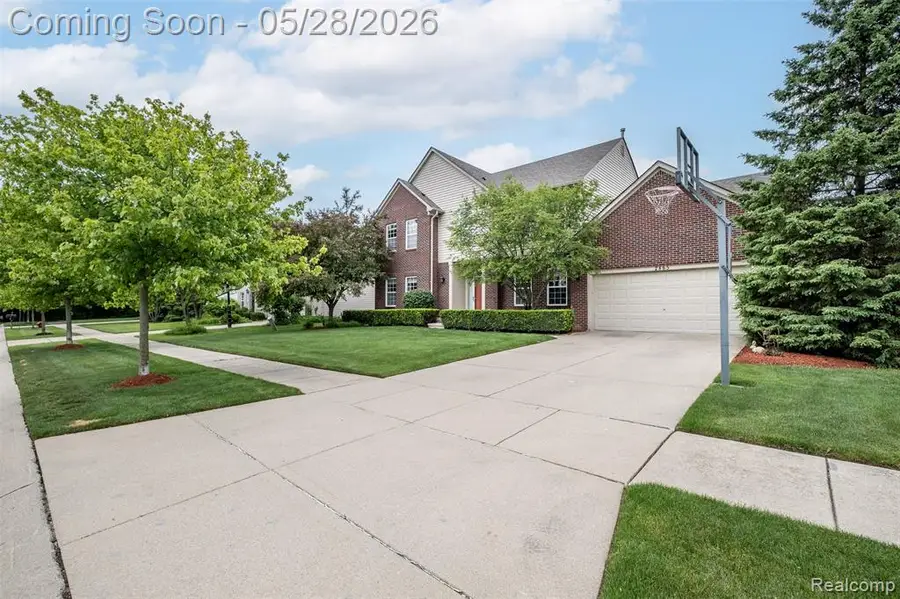 2865 Ashbury, Troy, MI 48083 - #3