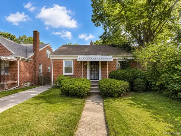 19447 Sunset, Detroit, MI 48234