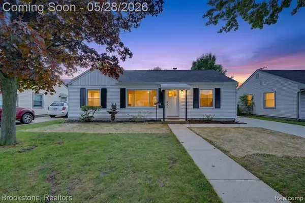 26304 Barnes, Roseville, MI 48066