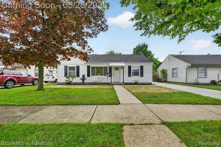 26304 Barnes, Roseville, MI 48066 - #3