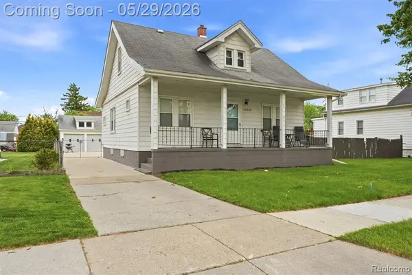 24248 Hayes, Eastpointe, MI 48021