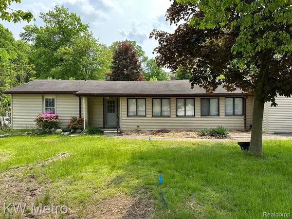 1436 Hartwig, Troy, MI 48085