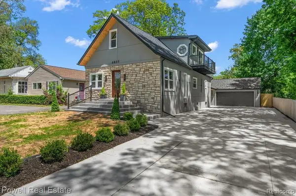 6837 Hatchery, Waterford, MI 48327