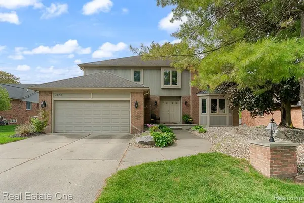 1323 Bembridge, Rochester Hills, MI 48307