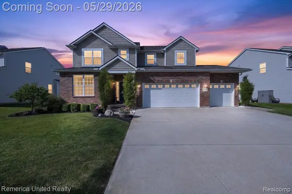 10948 Bouldercrest, South Lyon, MI 48178