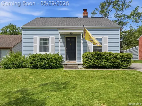 320 S Avery, Waterford, MI 48328