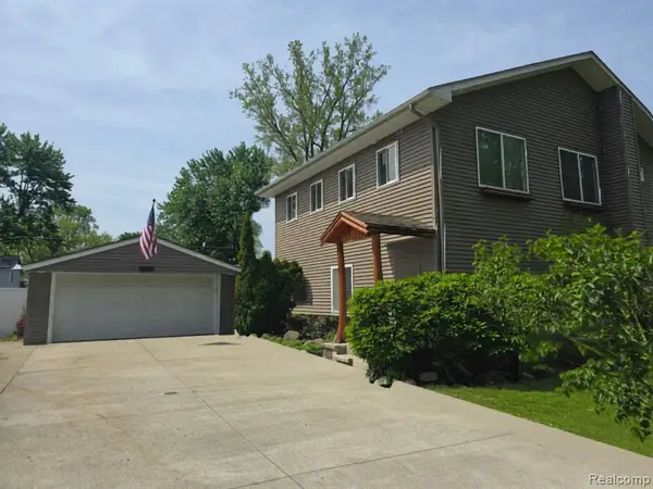 135 N Haven, Novi, MI 48377