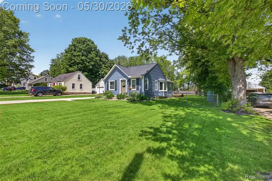 3570 Brookdale, Waterford, MI 48328 - #2