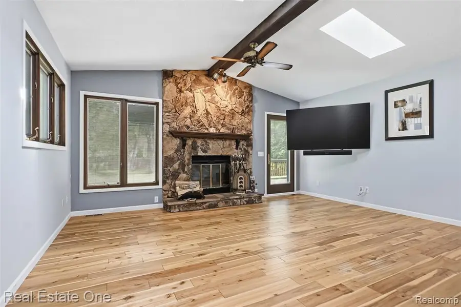 6920 Pontiac, West Bloomfield, MI 48323 - #2