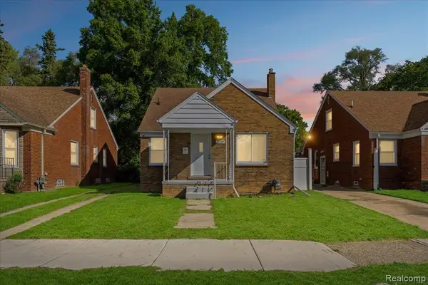 11729 Sanford, Detroit, MI 48205