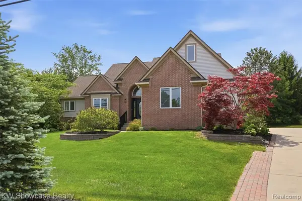 3345 E Commerce, Commerce Twp, MI 48382