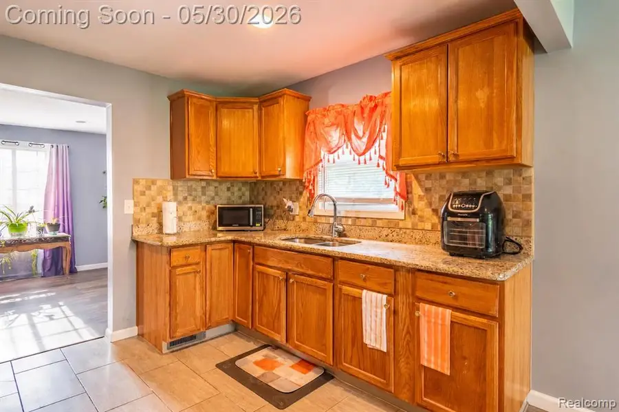 23191 Hill, Warren, MI 48091 - #3