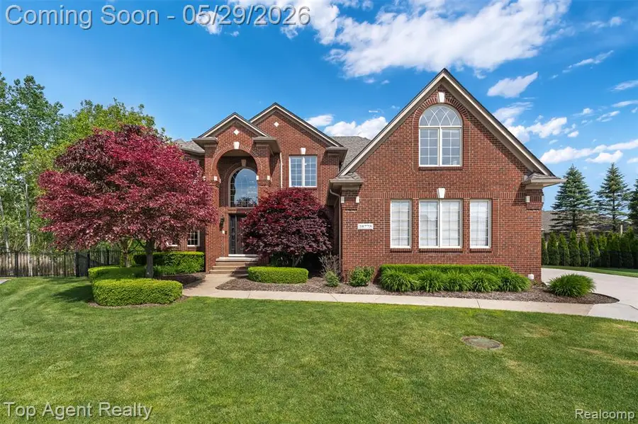18775 Newbridge, Macomb, MI 48044 - #2