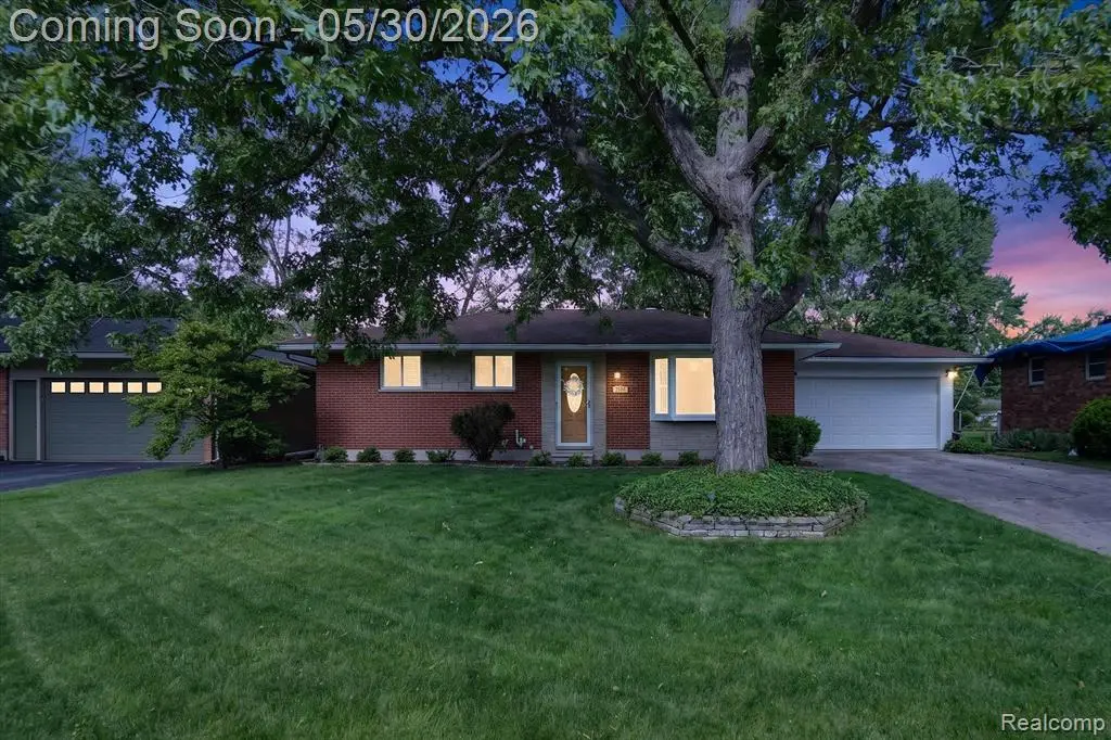 721 Robbinann, Waterford, MI 48328 - #1