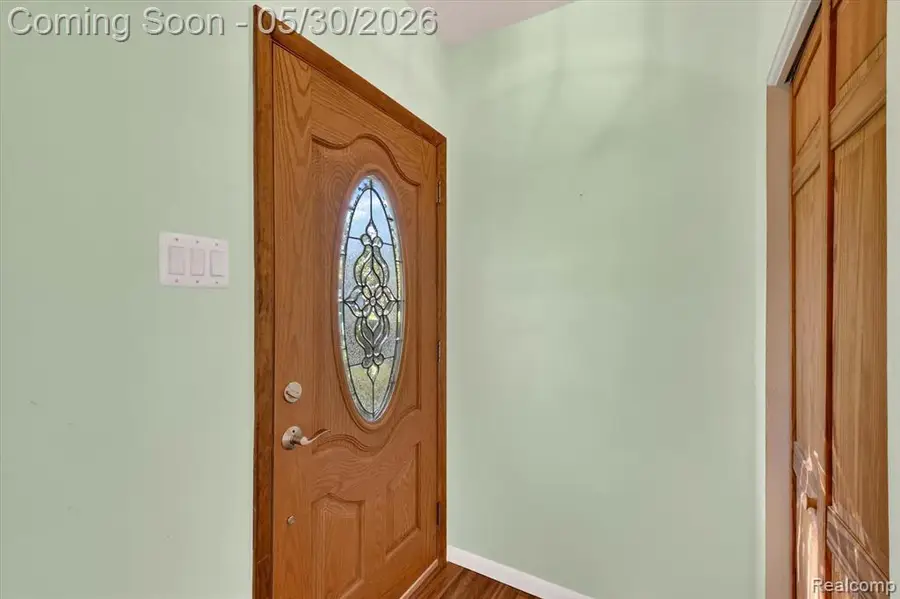 721 Robbinann, Waterford, MI 48328 - #3