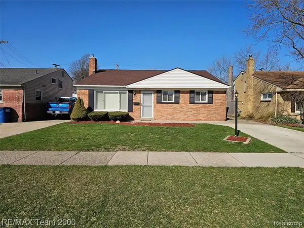 8035 Donna, Westland, MI 48185