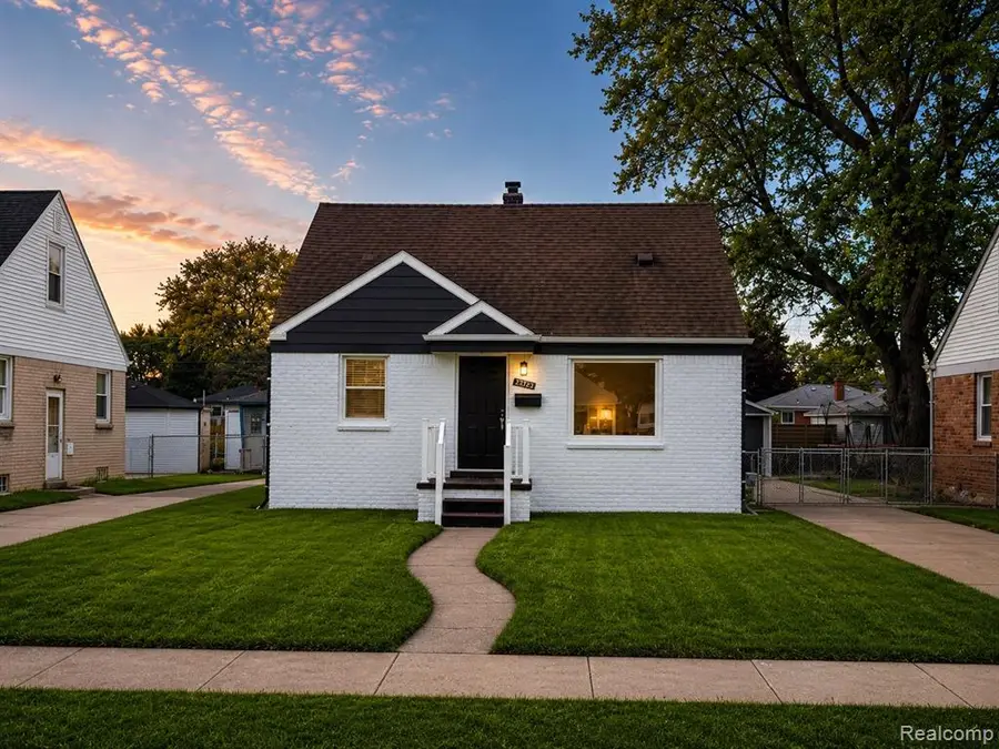 25123 Mackinac, Roseville, MI 48066 - #3