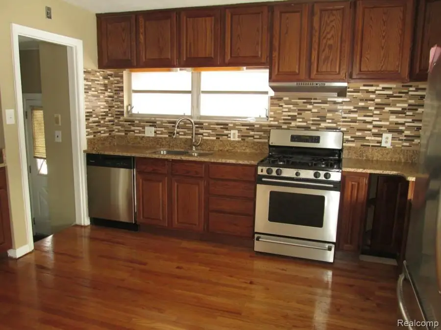 13072 Orchard, Southgate, MI 48195 - #3