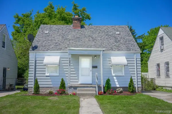 6251 Minock, Detroit, MI 48228