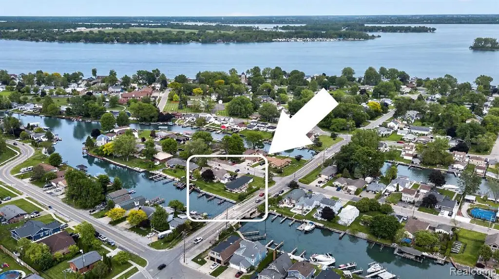 29886 Pointe, Rockwood, MI 48173 - #1