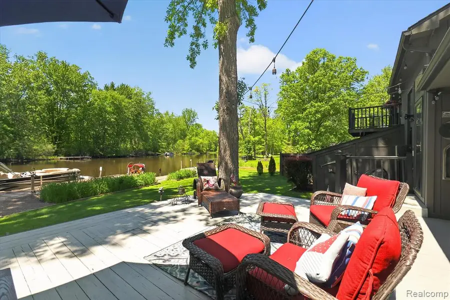 6415 Riverdale, Whitmore Lake, MI 48189 - #3